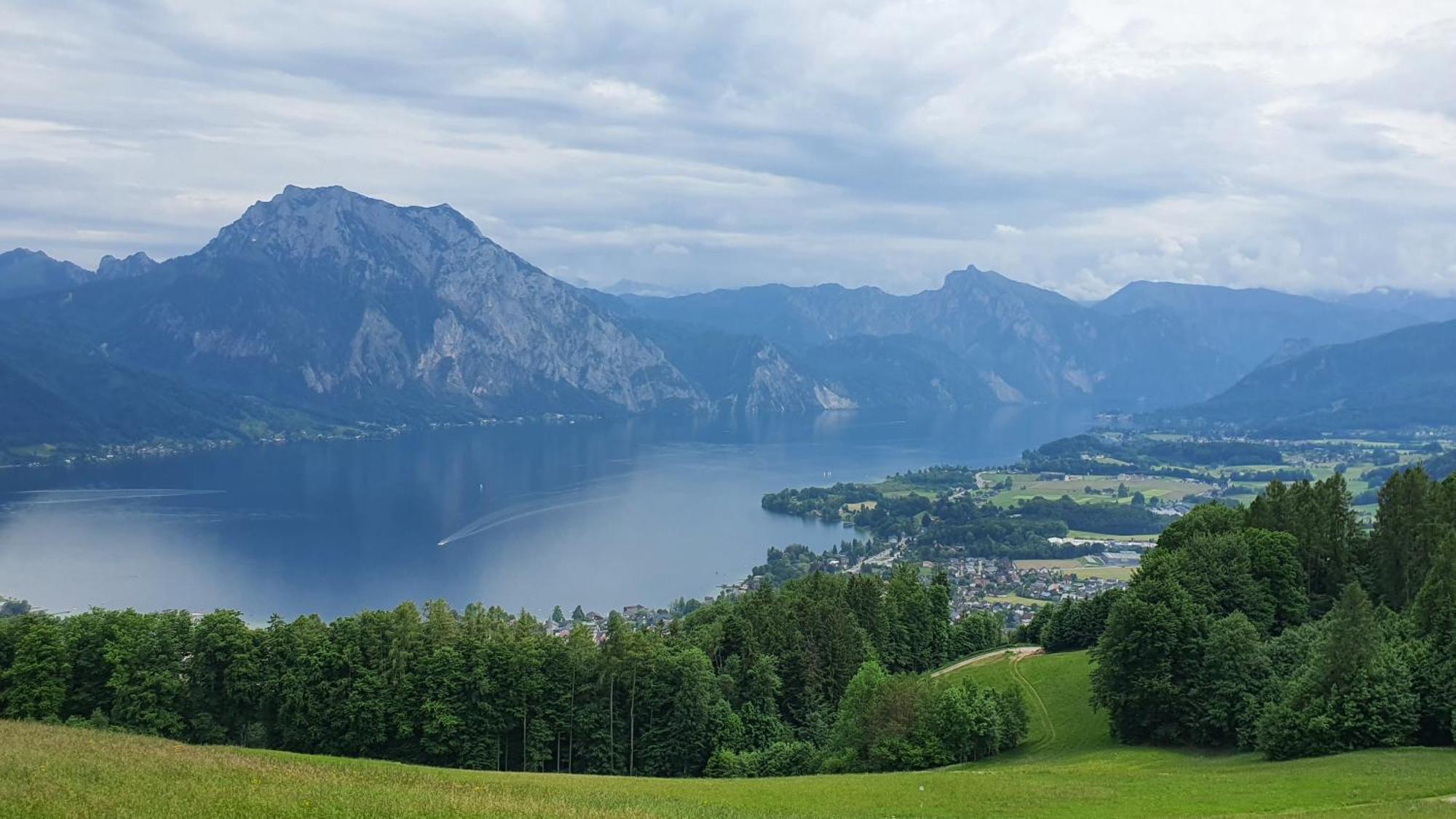 Luxurioeses Apartment Mit Garten & Terrasse In Der Naehe Vom See Im Schoenen Salzkammergut Гмунден Экстерьер фото